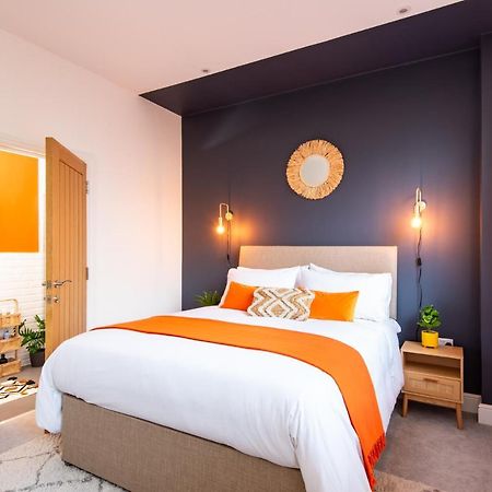 Stunning 2 Bed Apartment Sea Views And Parking Уърдинг Екстериор снимка